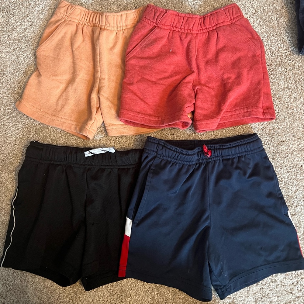 Bundle of 2T shorts (mixed brands)